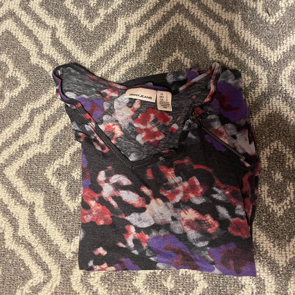 Dkny long sleeve shirt